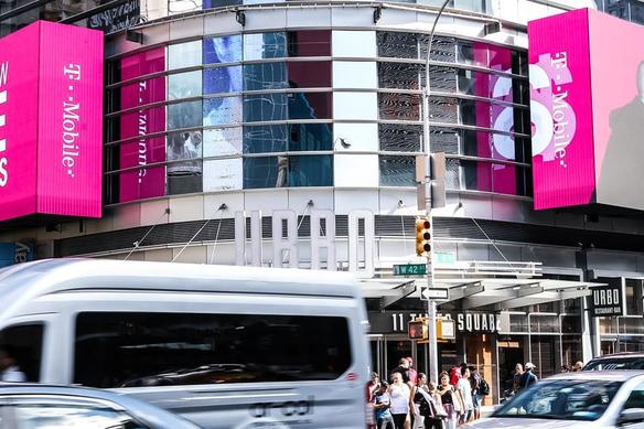 Eleven Times Square - Digital Signage